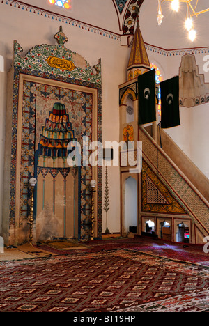 Eine feine Innenansicht Koski Mehmed Pascha Moschee, erbaut im Jahr 1617. Die Kuppel und das Minarett der Moschee wurde stark beschädigt... Stockfoto