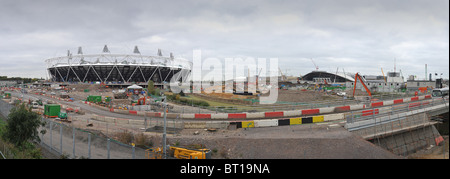 Panorama auf das Olympiastadion und das Velodrom, East London, UK Stockfoto