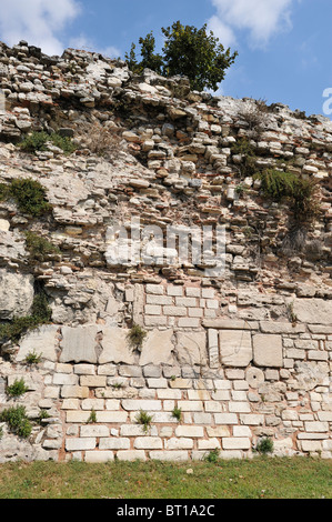 Stadtmauern entlang dem Meer von Marmara, İstanbul, Türkei 100913 35748 Stockfoto