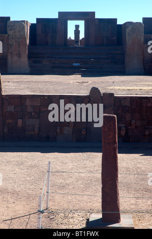 Die Kon-Tiki-Skulptur in der Templete Semisubterraneo, Tiwanaku, archäologische Stätte, eine Pre-Inka-Zivilisation, in Bolivien Stockfoto