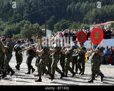 Portugiesische Armee Blaskapelle, Schlacht von Bucaco 200. Jahrestag feiern, Wald von Bucaco, Coimbra, Portugal Stockfoto