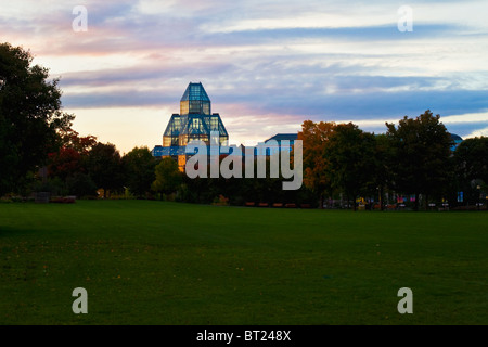 Sonnenuntergang auf der National Gallery of Canada in Ottawa Mittwoch, 29. September 2010 Stockfoto