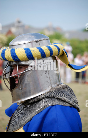 Ritter in Rüstung auf Re-Enactment-Veranstaltung Stockfoto