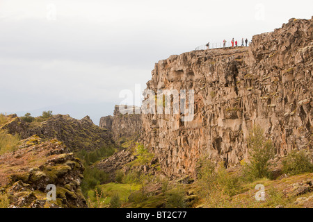Das Rift Valley in Pingvellir, einer der am häufigsten besuchten Websites in Island. Es war Heimat des isländischen Parlaments Stockfoto