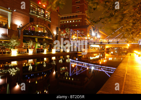 Die Kanäle neben Brindleyplace, Birmingham, West Midlands, England, UK Stockfoto