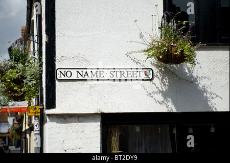 Kein Name Straße, die den tatsächlichen Namen einer Straße in der idyllischen Kent Sandwich Stockfoto