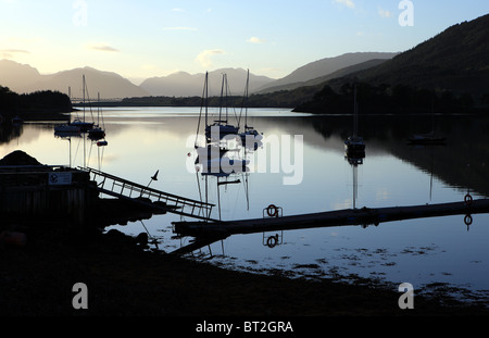 Yachten auf Loch Leven in Glencoe Stockfoto