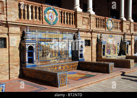 Geflieste Sitzbank Bereich Darstellung Regionen von Spanien, (Cordoba) in der Plaza de Espana, Sevilla, Provinz Sevilla, Andalusien, Spanien. Stockfoto