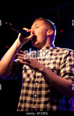 16.10.2010: Professor Green (Stephen Paul Manderson) erklingt in der Oxford Academy Stockfoto