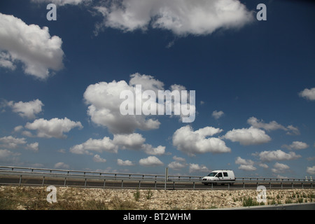 Ansicht der elektronischen Maut-Autobahn 6 weithin bekannt als der Trans Israel Autobahn oder Cross Israel Autobahn, die durch Israel Stockfoto