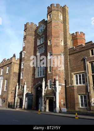 Haupteingang des St. James Palace in London. Stockfoto