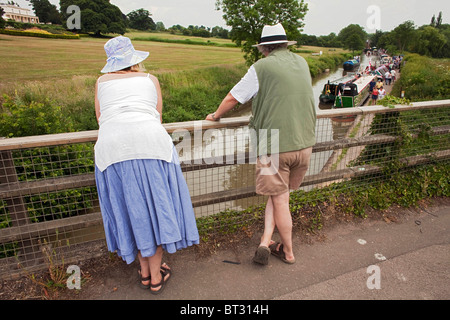 Narrowboats sammeln das Herzstück des Kanalsystems UK bei Braunston für die historischen schmalen Boot und Kanal-Rallye.  DAVID MANSELL Stockfoto