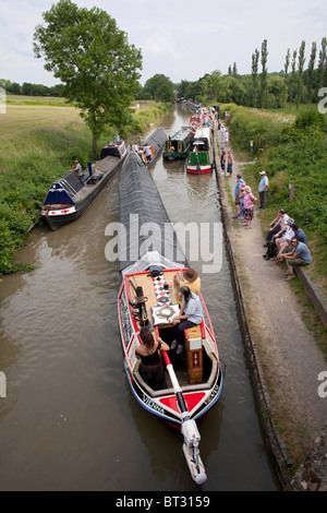 Narrowboats sammeln das Herzstück des Kanalsystems UK bei Braunston für die historischen schmalen Boot und Kanal-Rallye. DAVID MANSELL Stockfoto