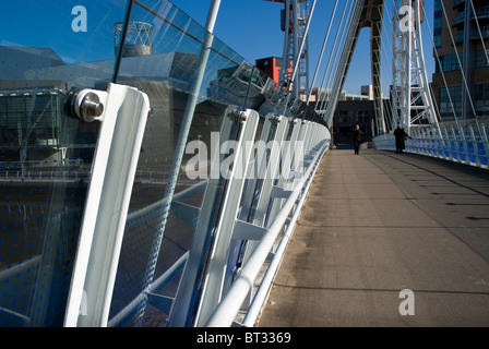 Millennium Bridge, Fußweg Salford Quays Manchester UK Stockfoto