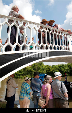 Besucher sammeln das Herzstück des Kanalsystems UK bei Braunston für die historischen schmalen Boot und Kanal-Rallye. DAVID MANSELL Stockfoto