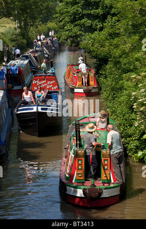 Narrowboats sammeln das Herzstück des Kanalsystems UK bei Braunston für die historischen schmalen Boot und Kanal-Rallye.  DAVID MANSELL Stockfoto