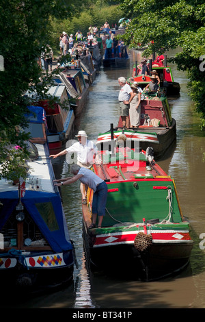 Narrowboats sammeln das Herzstück des Kanalsystems UK bei Braunston für die historischen schmalen Boot und Kanal-Rallye.  DAVID MANSELL Stockfoto