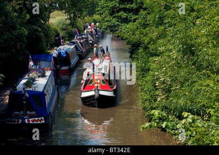 Narrowboats sammeln das Herzstück des Kanalsystems UK bei Braunston für die historischen schmalen Boot und Kanal-Rallye.  DAVID MANSELL Stockfoto