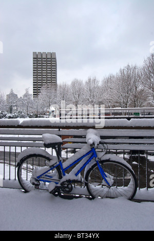 ITV auf der South Bank London im Schnee Stockfoto