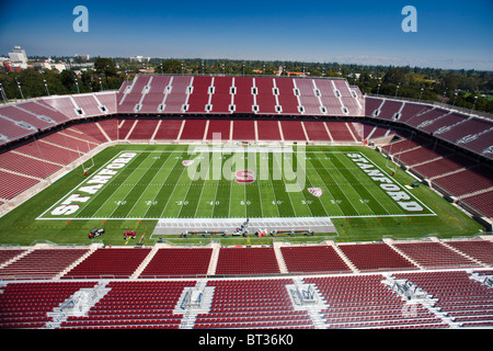 Gesamtansicht des Inneren des Stanford Stadium, Stanford University, California, Vereinigte Staaten von Amerika Stockfoto