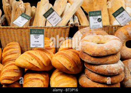 Das Mehl Station Spezialität Brot Stall, Borough Market, Southwark, London, England, Vereinigtes Königreich Stockfoto