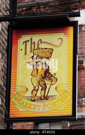 Der Markt Porter Pub Schild Borough Market, Southwark, London, England, UK Stockfoto