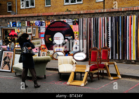 Portobello Erinnerung Wand dekoriert als LP Vinyl Record Album-Cover, Portobello Road, Notting Hill, London, England, UK Stockfoto