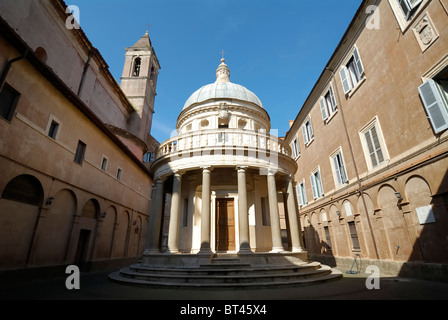 Rom. Italien. Tempietto di Bramante, der kreisförmige Kirche, entworfen von Bramante, Piazza San Pietro in Montorio. Stockfoto