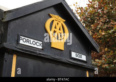 Altmodische Automobilclub Box 137 aufgeführt Altbau Stockfoto