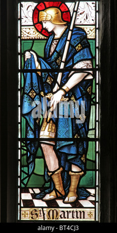 Buntglasfenster von James Powell & Sons mit Darstellung von St. Martin von Tours, Pfarrkirche St. Brendan, Brendon, Devon Stockfoto