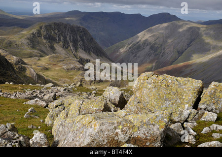 Blick Nordwesten bis Lingmell von Kranken Felsspitze, Lake District Stockfoto