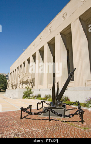 Das Veterans Memorial Building und die umliegenden Sehenswürdigkeiten in der Innenstadt von St. Louis, Missouri. Stockfoto