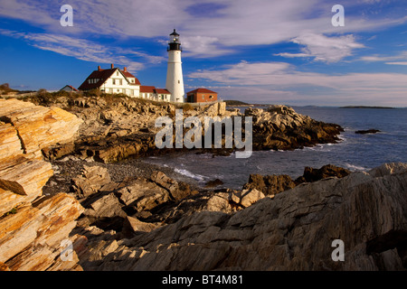 Sonnenaufgang im Portland Head Lighthouse, Portland, Maine, USA Stockfoto