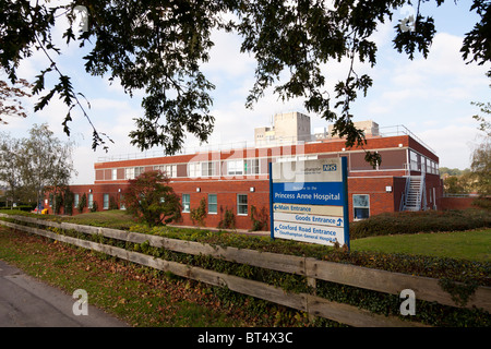 Außenseite der Prinzessin Anne Krankenhaus-Southampton Stockfoto