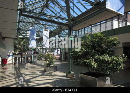 D-Leverkusen, Rhein, Niederrhein, Dhuenn, Wupper, Rheinland, Bergisches Land, NRW, D-Leverkusen-Wiesdorf, Luminaden, shopping-Arkade Stockfoto