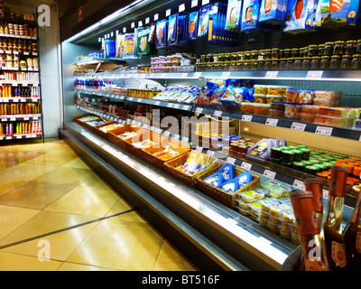 Viking Legend River Cruise ordnen organisieren Plan vorbereiten Zimmer Restaurant Blick Boot Bus Flugbegleiter Personal Kreuz über planen Stockfoto