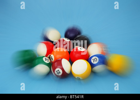 Snooker Kugeln in Bewegung Stockfoto