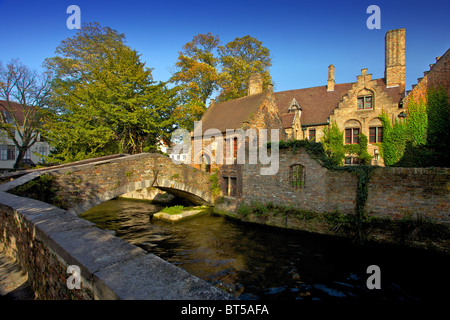 St. Bonifatius Bridge, Brügge, Belgien im Frühherbst Stockfoto