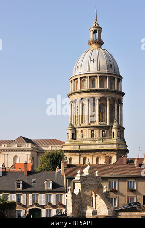 Die Basilika Notre-Dame de Boulogne bei Boulogne, Frankreich Stockfoto