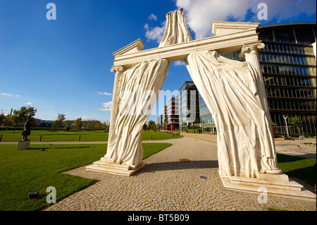 Vodafone & Morgan Stanley Hauptquartier im Buisness Park neben dem Nationaltheater, Lachner Odon Fasor, Budapest, Ungarn Stockfoto