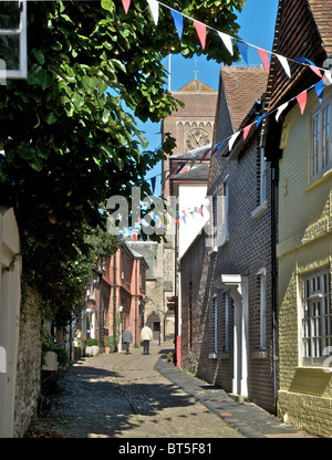 Gepflasterten Lombard Street in der alten Marktstadt Petworth in Sussex, UK Stockfoto