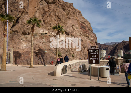 Treppen und Rolltreppen zum Hoover Dam Visitor Center Stockfoto