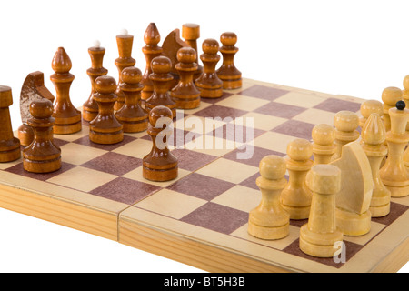 Holz braun Schach auf weißem Hintergrund Stockfoto