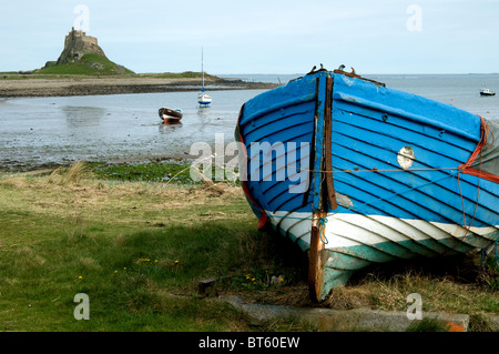 Öffnen Sie Ruderboot Lindisfarne Northumberland Gezeiten-Insel Nord-Ostküste England Holy Island, Zivilgemeinde. Parker Chronicle P Stockfoto