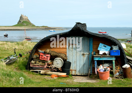 Öffnen Sie Ruderboot Lindisfarne Northumberland Gezeiten-Insel Nord-Ostküste England Holy Island, Zivilgemeinde. Parker Chronicle P Stockfoto