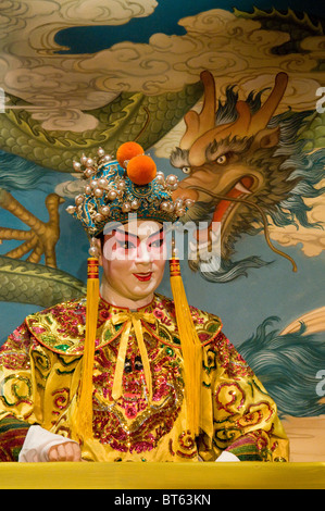 China chinesische staatliche Theater Kostüm Schauspieler Peking Oper traditionelle kantonesische Oper Guangdong, Guangxi Macau Singapur Malaien Stockfoto