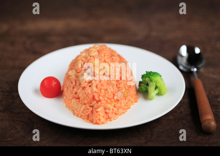 Gebratener Reis mit Huhn Stockfoto