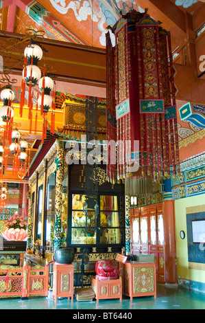 Tian Tan. Hong Kong, China Asien Po Lin Kloster buddhistische Kloster Ngong Ping Plateau Lantau Insel die große Hütte 3 Bronze Statue Stockfoto