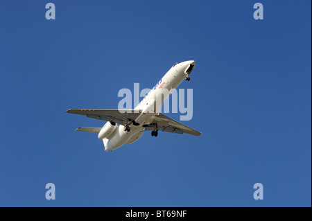 BMI Regional Passenger Jet in Land kommen Stockfoto