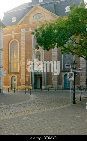 Die St. Maximilian-Kirche in der Düsseldorfer Altstadt, NRW. Deutschland. Stockfoto